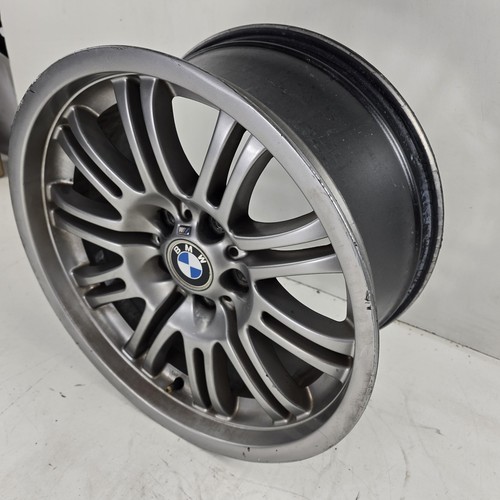 01-06 BMW E46 M3 OEM 18" Estilo 67 Rueda Delantera 18"x8" 5x120 - Imagen 2 de 5