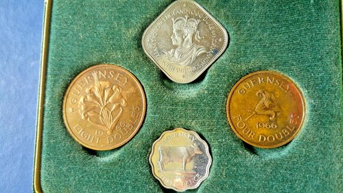 1966 GUERNSEY Proof 4 Coin Set in Original Box Royal Mint - Picture 3 of 4