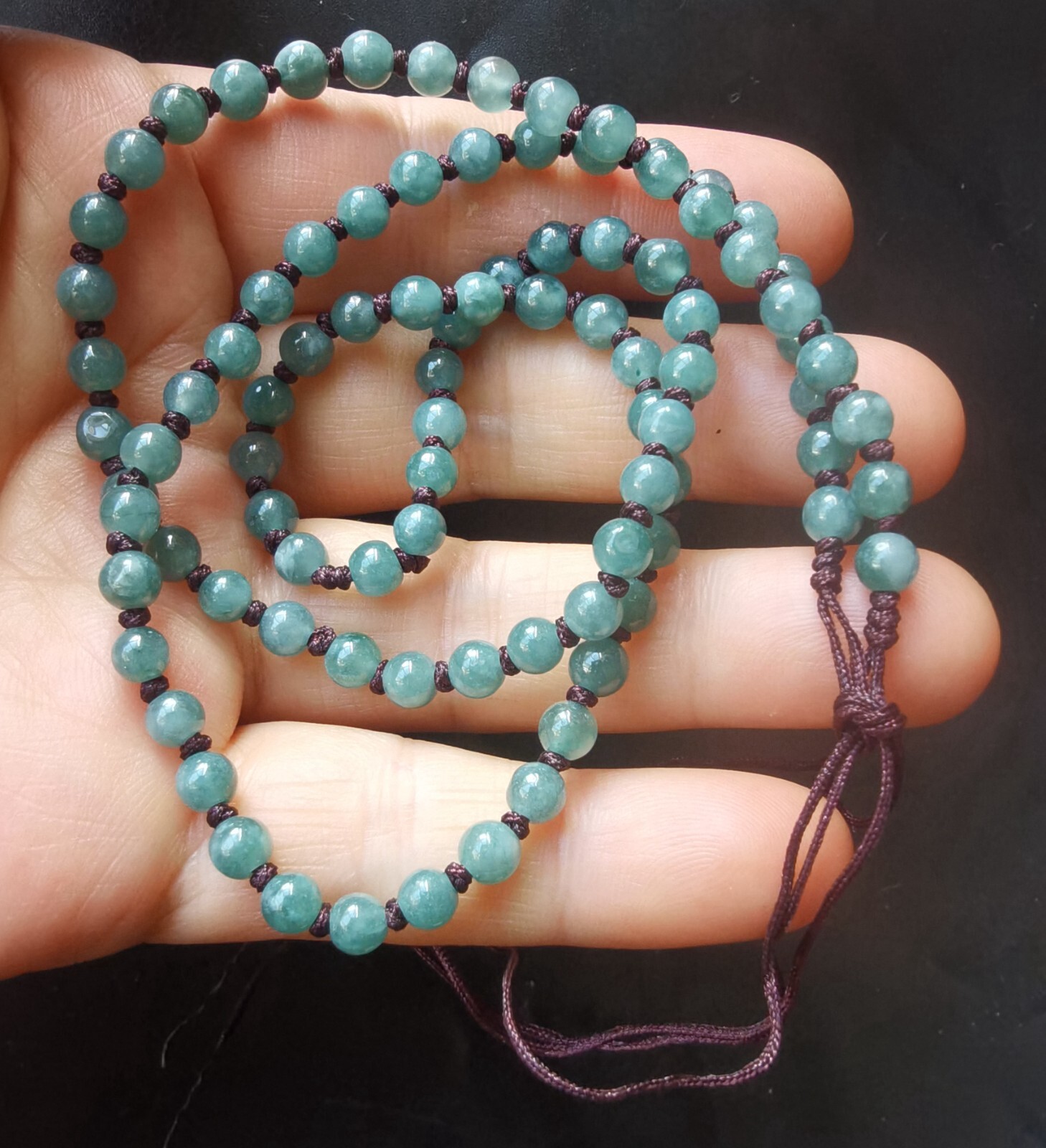 Collana di perline in giadeite blu naturale
