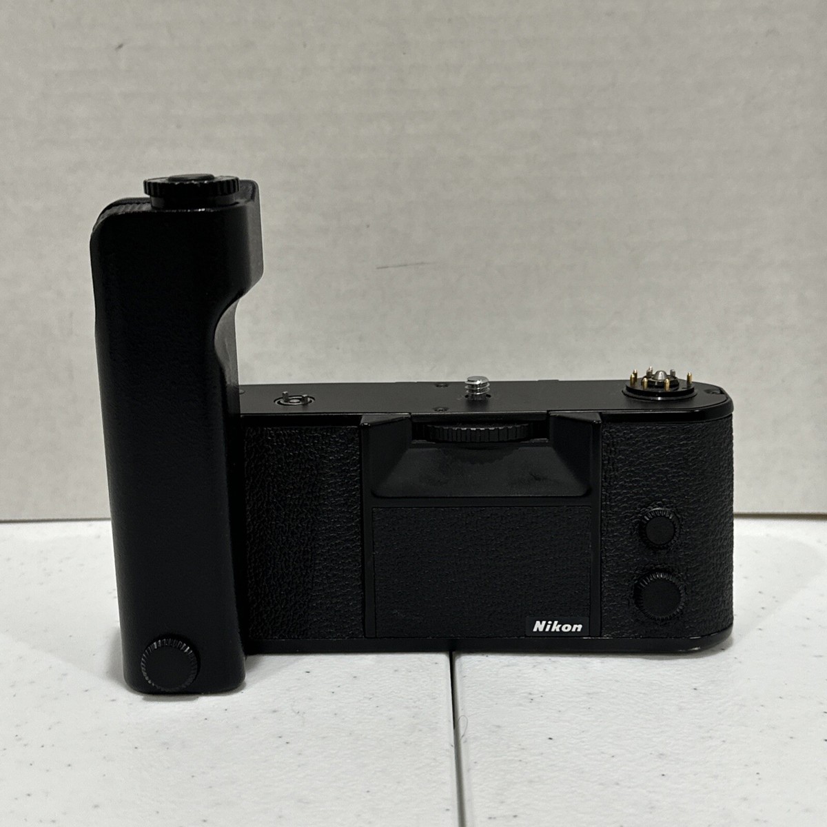 Nikon - Nikon MD-4 F3用 モータードライブ Amazon.com : Nikon MD-4 Motor Drive for F3 Series : Electronics