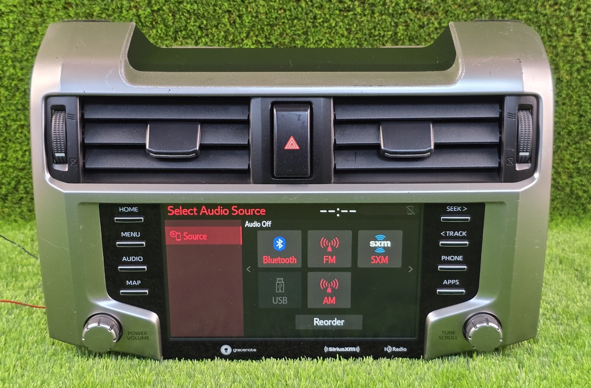 Toyota 4Runner 2019-2022 GrcenotXM HD radio Navgation display