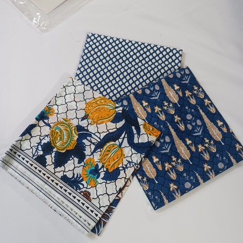 D16106B Pakistani/Indian Women's Blue Multicolor Khaadi Lawn Suit Set (3-Piece) - Picture 7 of 8