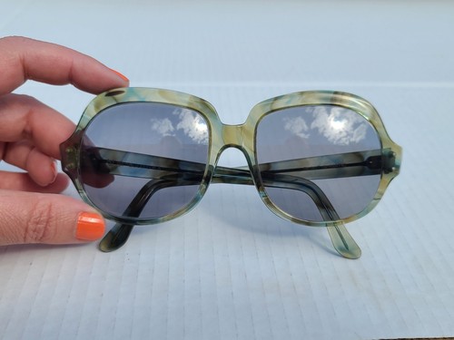 VTG 70s Renauld React-a-Matic Photochromic Lenses Sunglasses Blue/Brown Playboy
