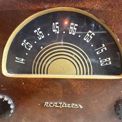 Antique Electronics RCA Victor Radio Receptacle for TV receiver only Model U70