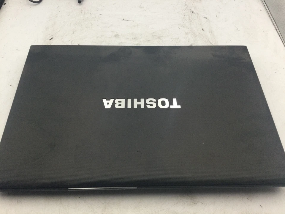 TOSHIBA TECRA R850 - BOOTS TO BIOS - INTEL CORE I3 2310 - 4GB RAM - READ DESC-BB - Image 4 of 4