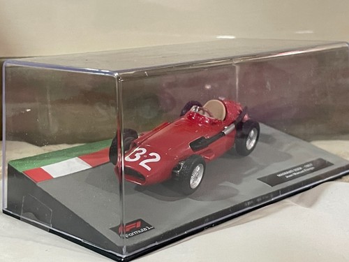 Altaya (ixo) 1/43 Maserati 250F #32 Fangio (estuche de acrílico incluido) - Imagen 6 de 9