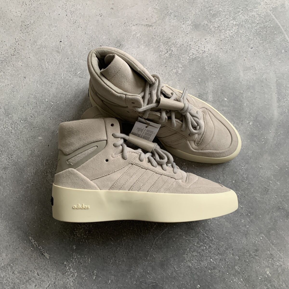 ADIDAS x FEAR OF GOD ATHLETICS 86 HIGH SNEAKER SIZE US 10 UK ADIDAS x FEAR OF GOD ATHLETICS 86 HIGH SNEAKER SIZE US 10 UK
