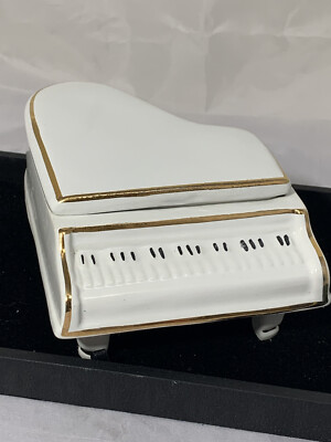 VINTAGE MINCIGRUCCI & MAZZIERI PORCELAIN PIANO TRINKET BOX  PERUGINA  ITALY