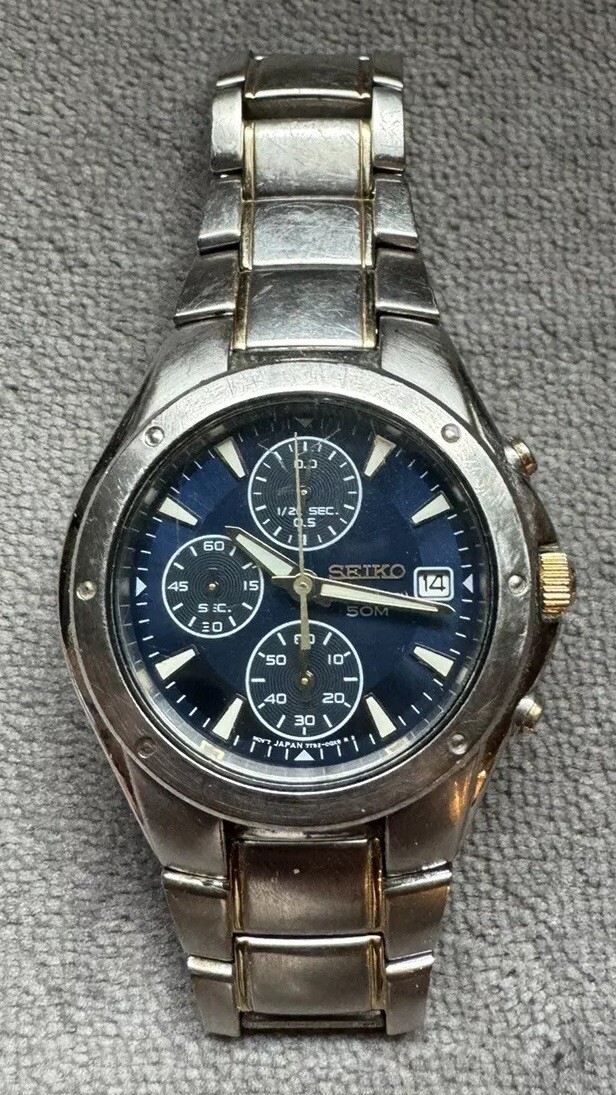 VINTAGE SEIKO 7T92-0FX0 AO QUARTZ CHRONOGRAPH WRISTWATCH