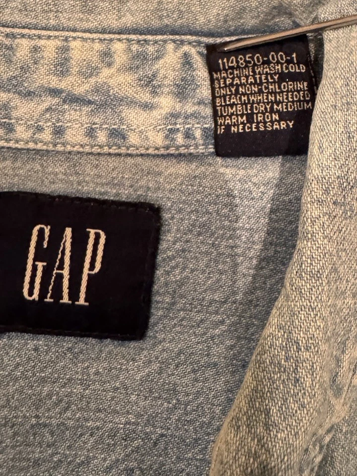 Camisa vaquera vintage años 90 GAP manga larga abotonada para hombre talla mediana clásica Foto 4 de 4