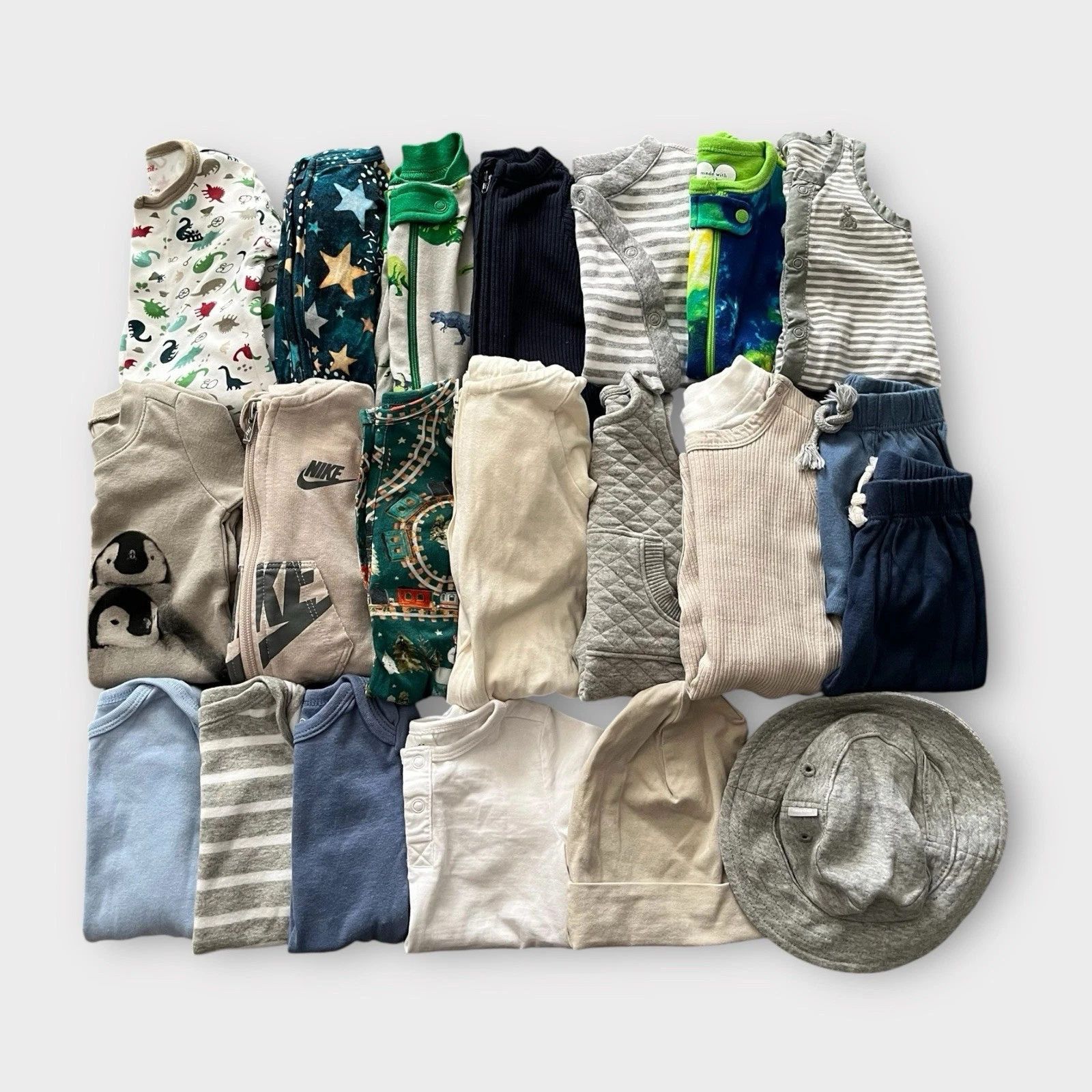 Baby Boy Clothing Nike Gap Honest Hanna Andersson Posh Peanut Size Newborn LOT
Opens in a new window