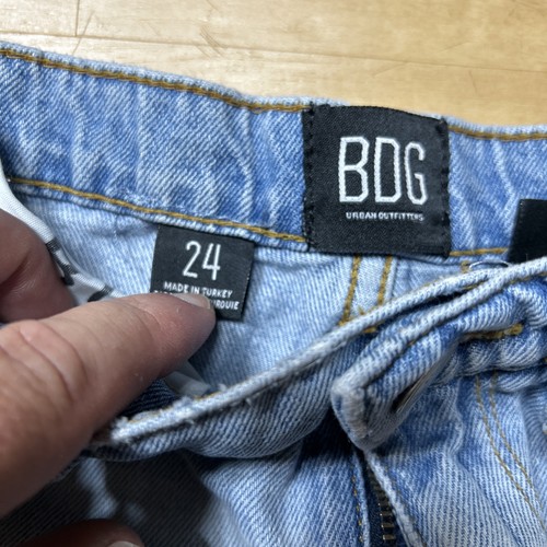 BDG Urban Outfitters Mom High Rise Destroyed Butt Slit Denim Blue Jeans Sz 24 - Picture 7 of 13