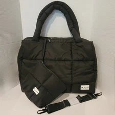 WILO The Label Puffer Weekender Soft Black Gym Travel Bag with Pouch