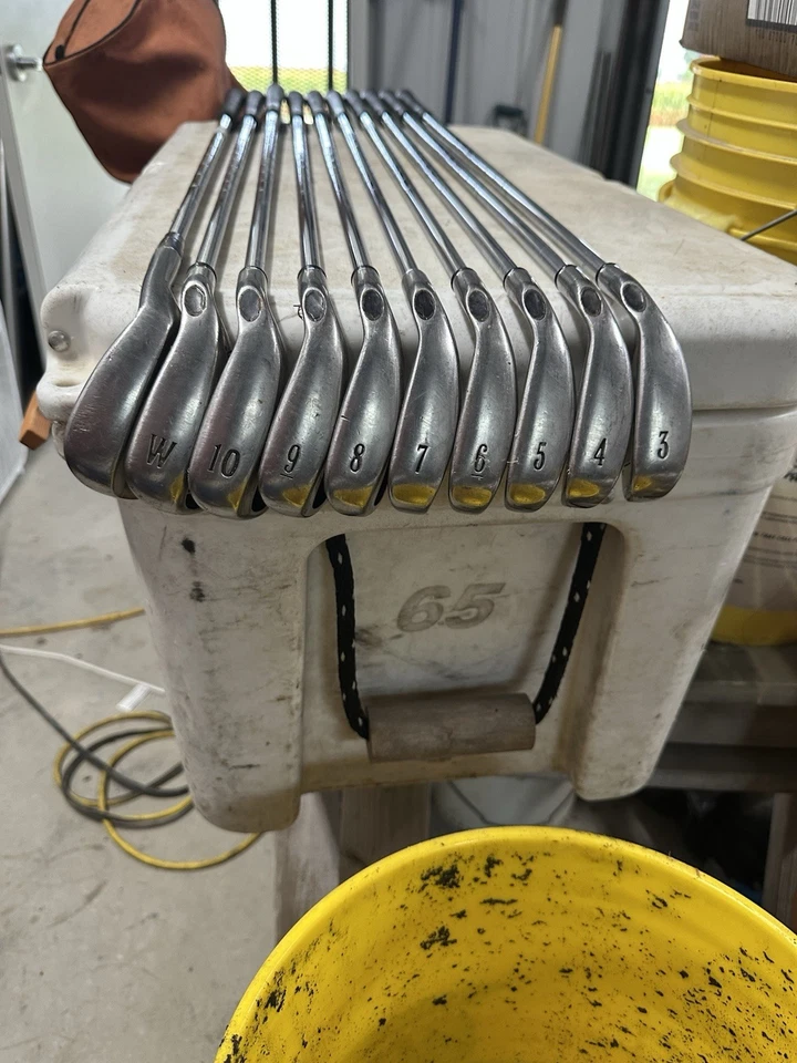 Tacos de golfe para destros SW -3 ferro. Eixos de aço Big Berthas $250. 254-717-6101 - Imagem 2 de 2