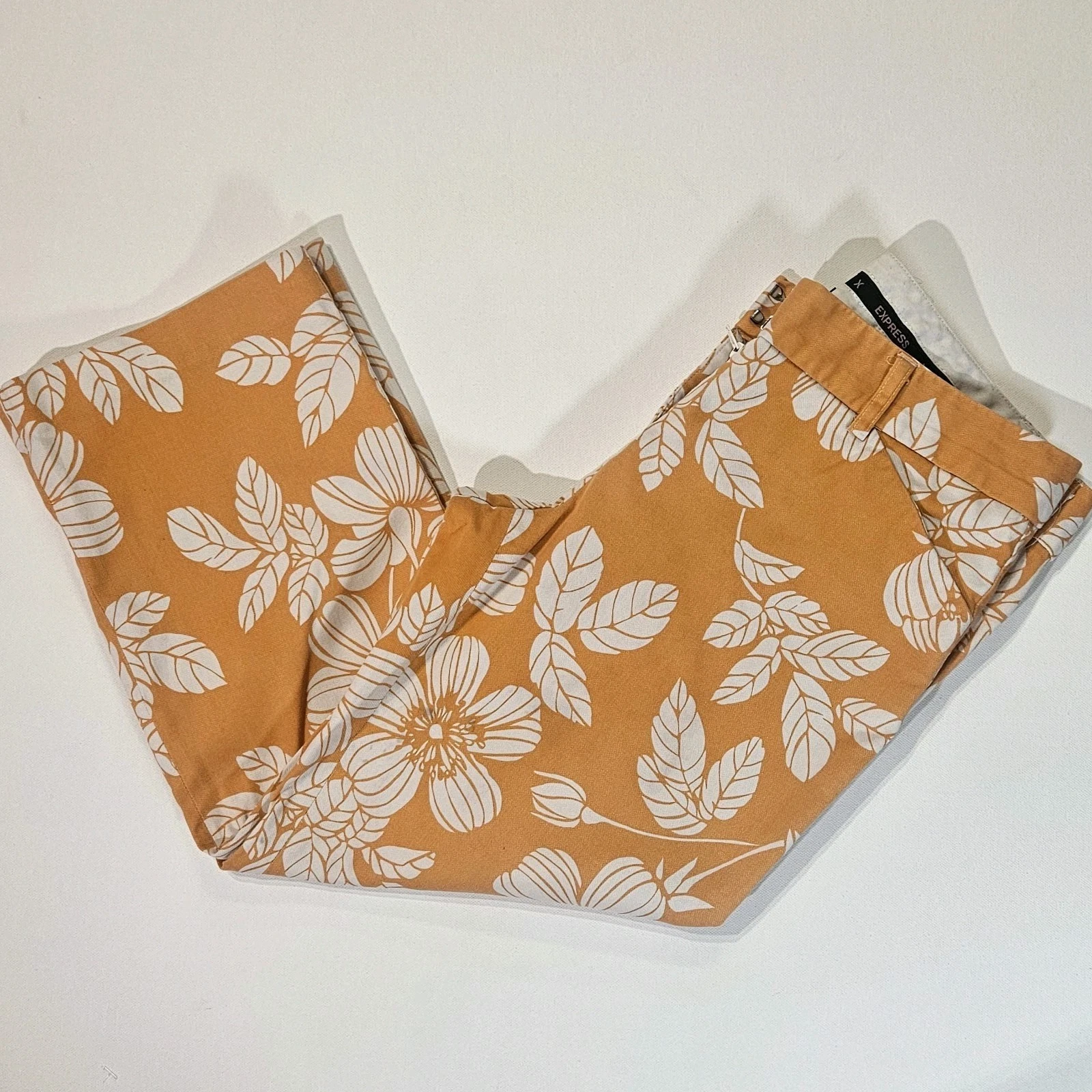 Express Capri Pants Womens Sz 2 Orange White Cropped Tropical Floral Resortwear
Opens in a new windo