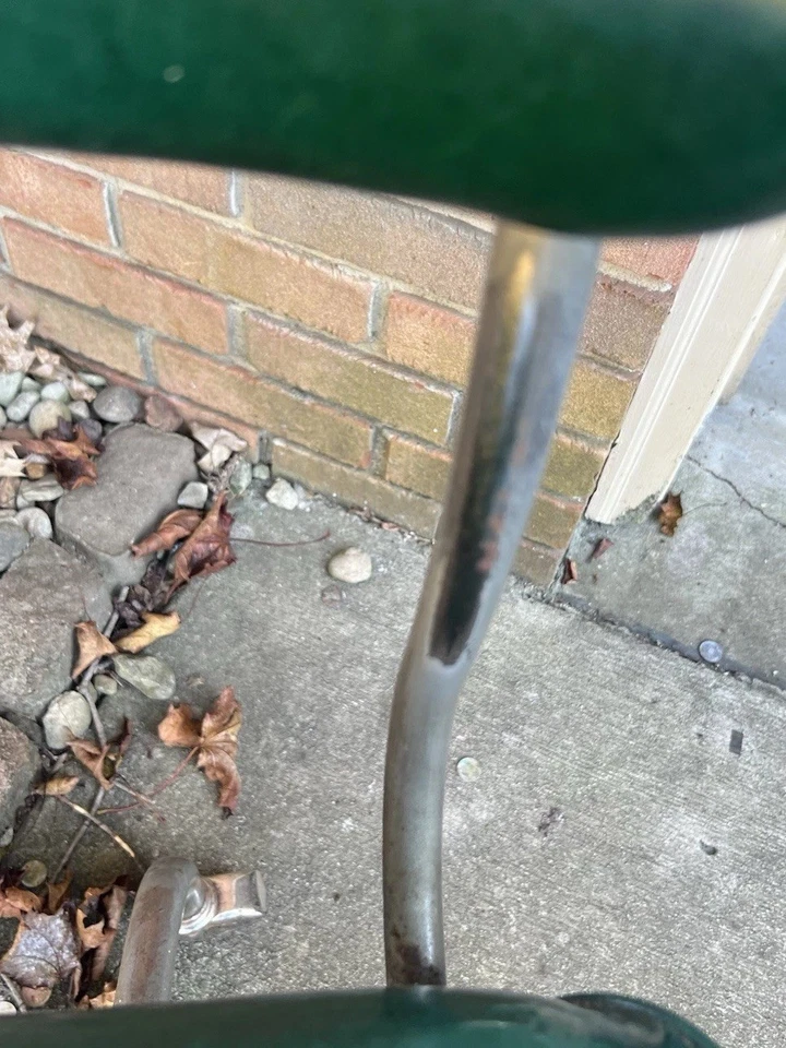 Vintage MCM 1960s Steelcase Grand Rapids Chair Green Rolling Chair - Image 3 of 4