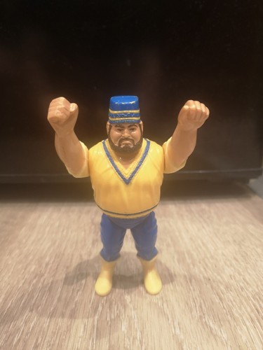 WWF WWE AKEEM HASBRO SERIES 1 WRESTLING ACTION FIG...