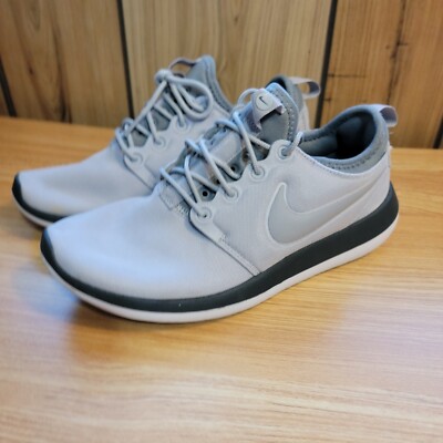 nike roshe two gray