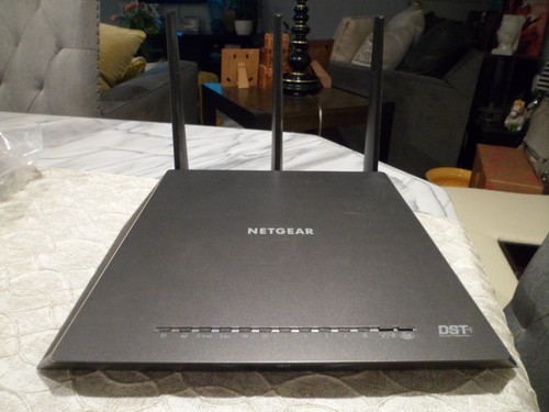 Netgear Nighthawk AC1900 DST Router R7300 - Picture 2 of 5