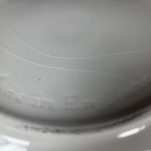 Royal Stafford Lincoln Earthenware Stoneware White Covered Tureen Serving Dish - Picture 6 of 9