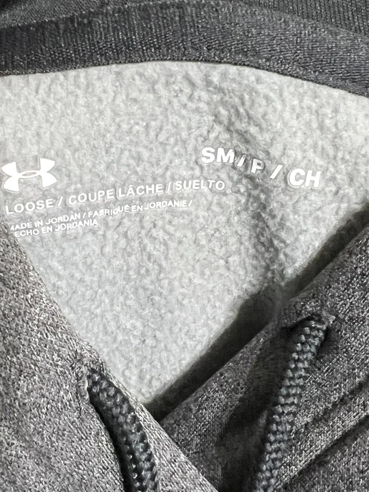 Sudadera con capucha Under Armour para mujer UA Freedom gris en relieve pequeña ¡Bonita! Foto 4 de 4