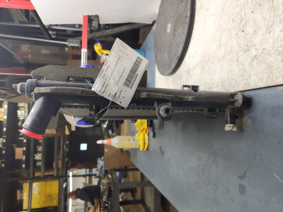 Radiador compatible con 16-23 MAZDA MX-5 MIATA 764420 Foto 4 de 4