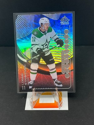 24-25 NHL Upper Deck Extended Logan Stankoven Triple Dimensions Stars #TDR-16
