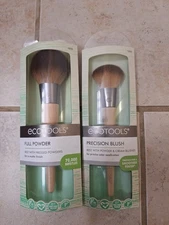 EcoTools Blending Face Brush – Sustainable, Recycled Materials