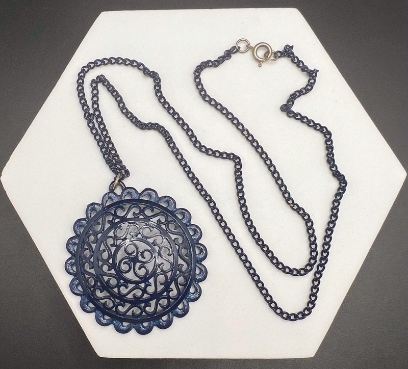 Vintage Navy Blue Enameled Filigree Pendant Necklace 24.5” Chain