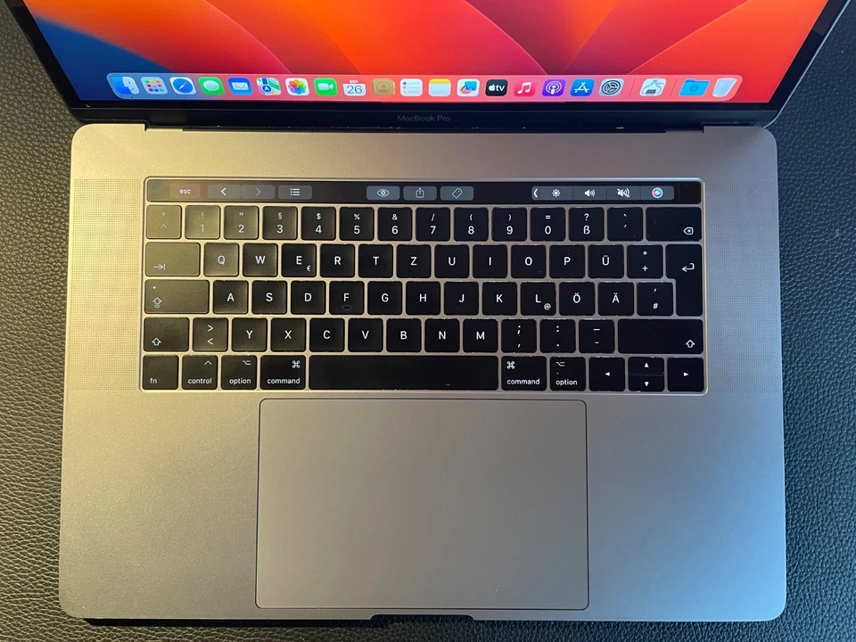Apple MacBook Pro 15" 2017 · i7 · 16GB · 500GB, Foto 4 von 5
