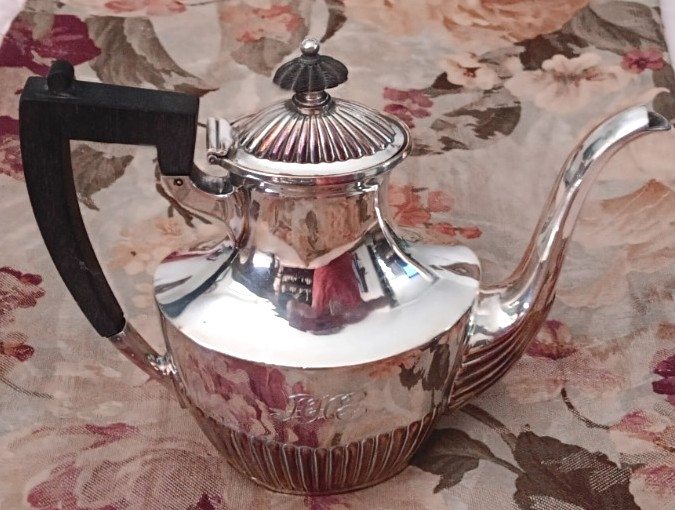 Antique Watson Sterling, Tea Pot, Monogram, 322g, Starting bid at $1.85 Per Gram
