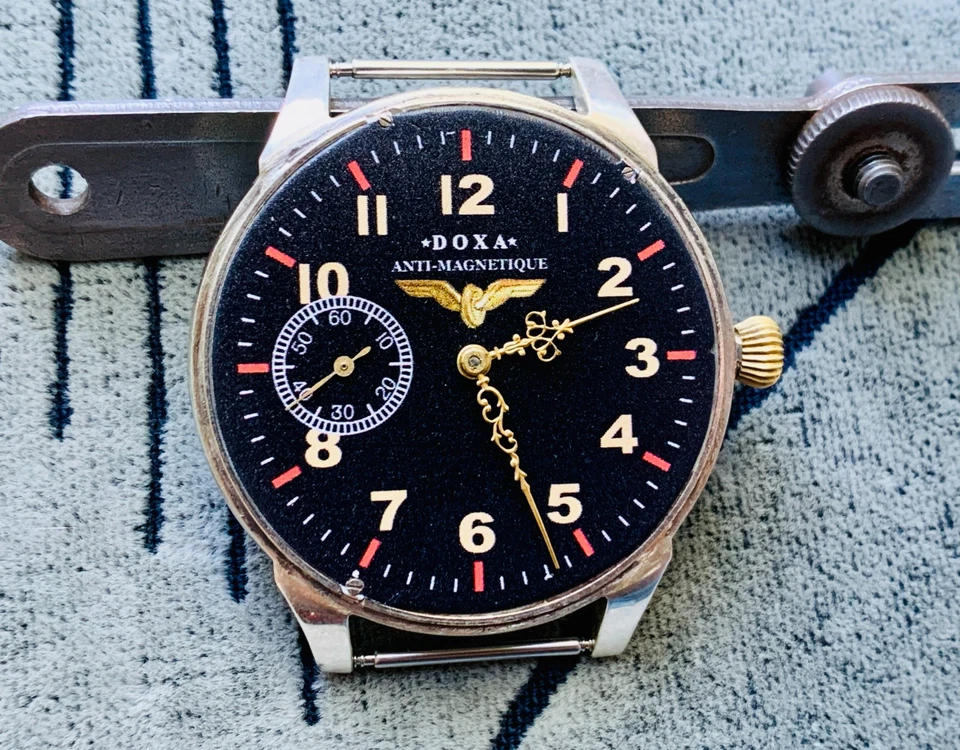 Vintage Doxa Railway Watch Swiss Made Anti-Magnetique 15 Jewels/Locle Railroad - Image 2 of 4