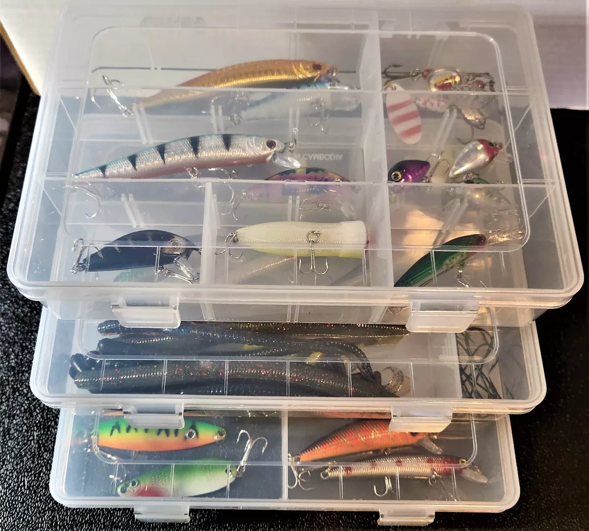 CLEARANCE Ozark Fishing Tackle Bag With Over 75 New Lures 3