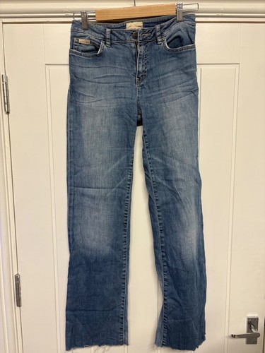 CALVIN KLEIN Logo Relaxed Low Rise Faded Wash Blue Raw Hem Denim Jeans, W27 L34