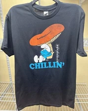 The SMURFS Sleepy Chillin Peyo Mushroom Black Short Sleeve T-shirt Sz Medium New