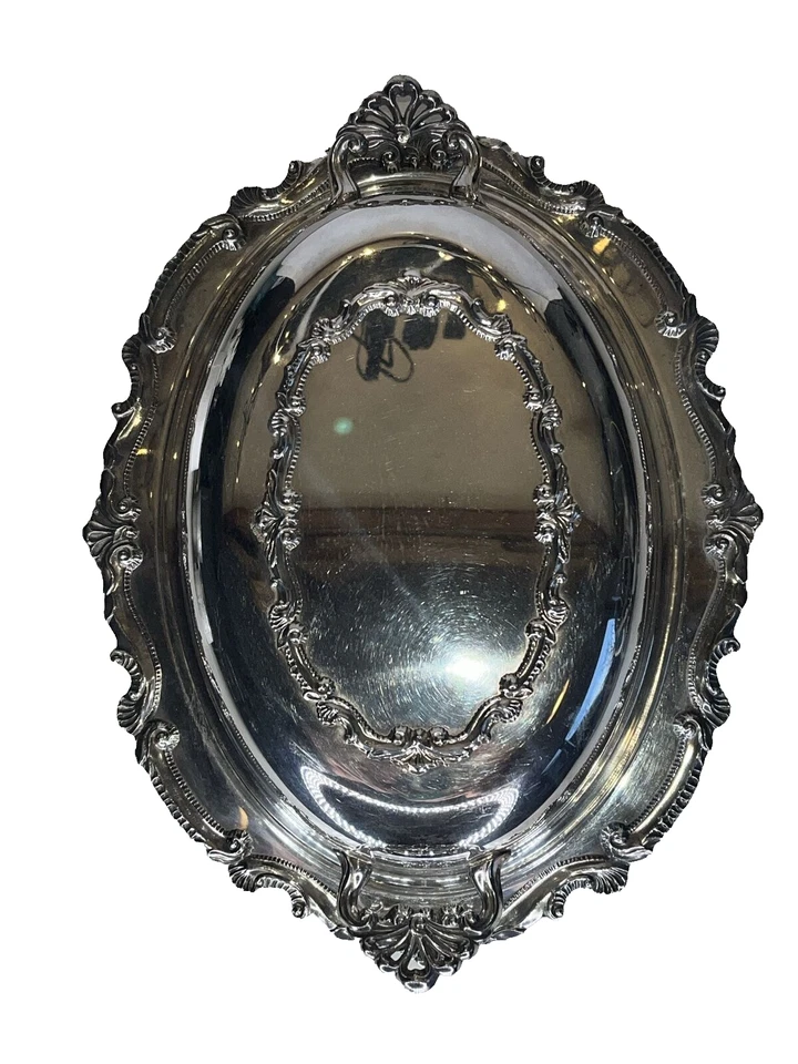 Cazuela ovalada Chippendale Wallace 101 plateada cubierta para servir de colección Foto 2 de 4