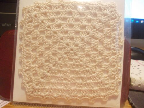 MEDIUM CREAM  CROCHETED COT BLANKET  FOR A DOLLS HOUSE - Picture 1 of 1
