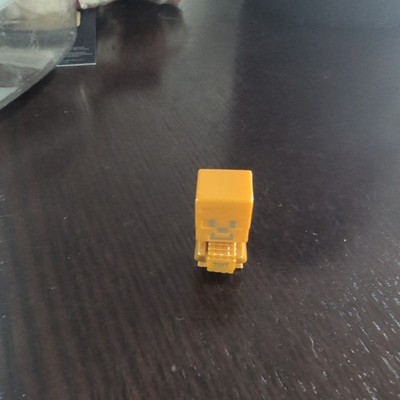 Minecraft Mini-Figures Chest Series 3 1'' Steve w/ TNT Gold Figure Mojang