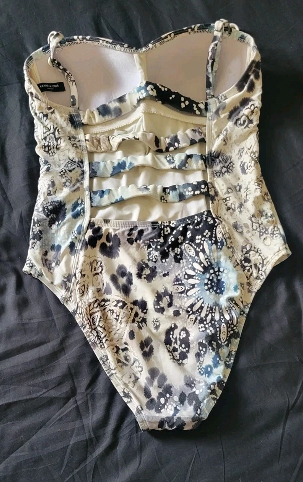 KENNETH COLE  NEW YORK Swimsuit  SIZE L - Imagem 3 de 4