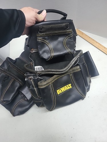Cintura portautensili multitasche DEWALT LEATHER. Nero e giallo. Ha usato. - Foto 2 di 10