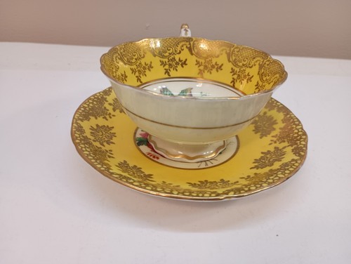 Vintage Paragon Tea Cup and Saucer - Picture 2 of 7