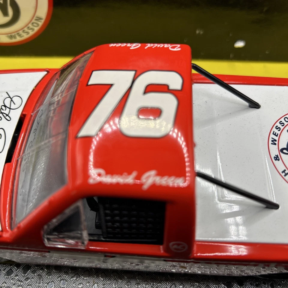 David Green 1996 Smith & Wesson Nascar 1/24 Diecast Super Truck #76 Earnhardt - Image 4 of 4