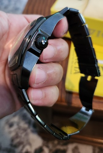 Invicta GRAND LUPAH 17768 Special Ed. Watch Gunmetal 47mm Quartz Champagne Dial - Picture 4 of 11
