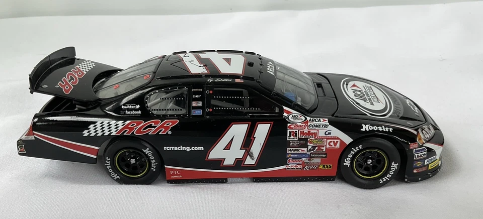 #41 Ty Dillon 2011 RCR ARCA Champ 1/24 AUTOGRAPHED Lionel Car Diecast - Image 3 of 4