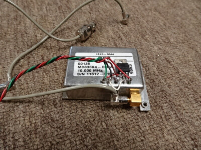 10 MHz Frequency Reference 0.01 ppm, 0 dBm (1.4Vpp)  Sine Wave Output