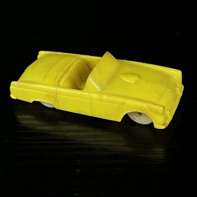 Vtg Ford Fairlane F&F Mold Die Works Dayton Ohio Post Cereal Prize Yellow