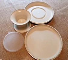 Tupperware Pedestal Serve it All Set Chip and Dip/Cake Stand 