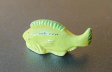 MEXICO TRAVEL SOUVENIR GREEN LARGE FINNED FISH SALT, PEPPER SHAKER.