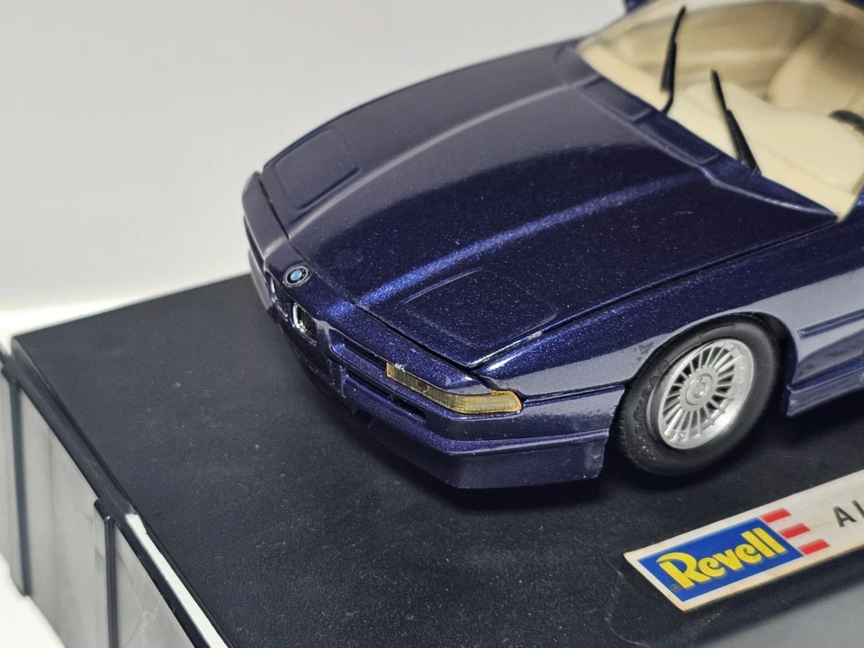 Coche modelo diecast Revell 1:24 BMW Alpina Bq2 5.0 cupé Foto 2 de 4