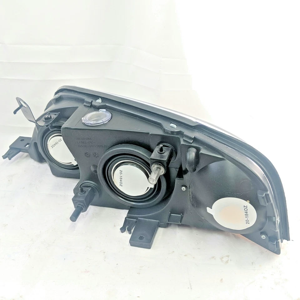 Conjunto de faros delanteros diestros TYC 20585901 para Lincoln LS 2000-2002 2W4Z13008BA Foto 4 de 4